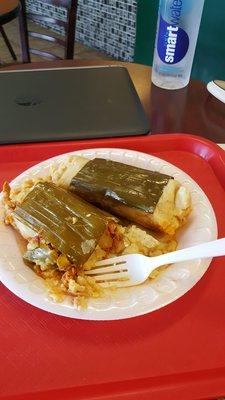 Chicken Salvadorian tamales. It's a lil mushy compared to Mexican tamales but they are delicious. Chicken & potatoe inside.