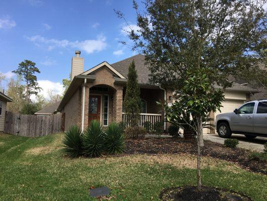 Lake Conroe Rental-3 bedroom, 2 full baths with master ensuite, walk in closet, jacuzzi tub. Newer kitchen, full garage, backyard and grill.