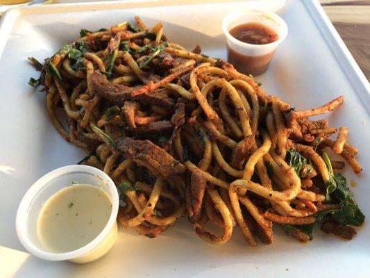 Udon noodles, beef