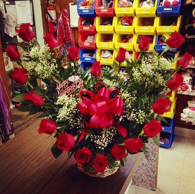 Valentine's day Special: Heart shaped roses arrangement