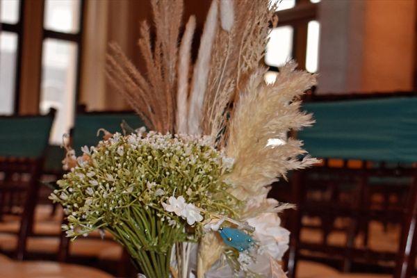 Customize floral arrangement