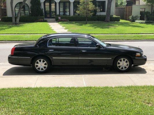 Lincoln Town Car L