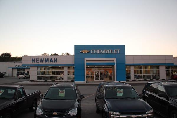 Newman Chevrolet front entrance.