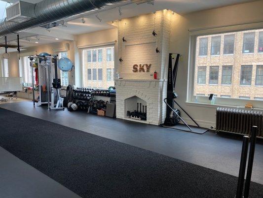 Skierg, kettlebells, cables