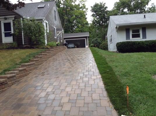 Paver driveway and retaining wall