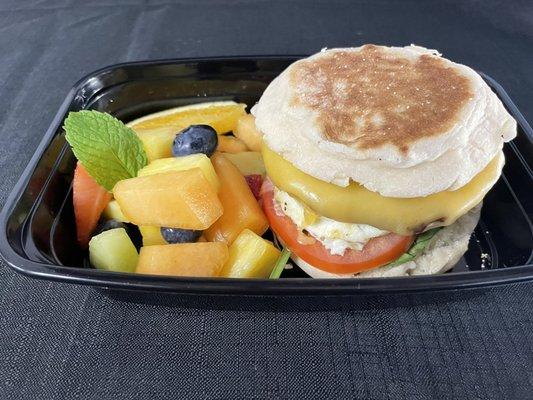 Turkey patty, egg white, spinach and tomato with fresh fruits