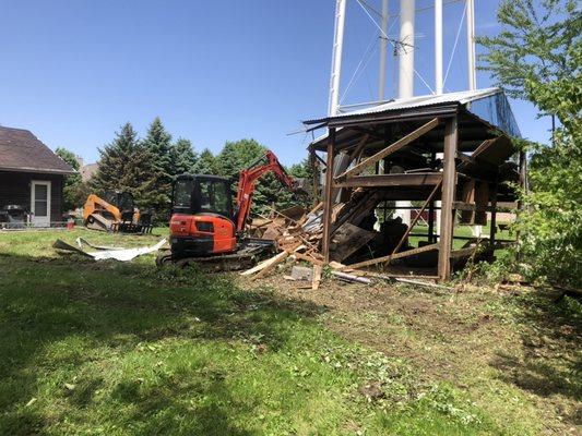 Shed removal for a loyal customer