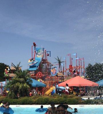 The area for kids, that bucket fills then turns over & splashes on everyone waiting below