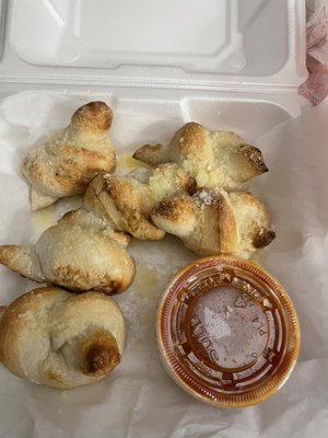 Garlic knots