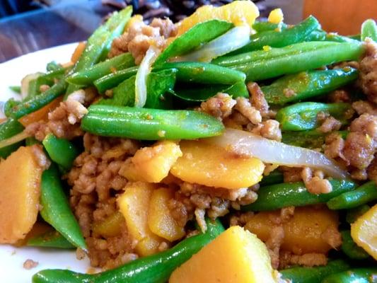 Stir-fried mixed veggies with herbs