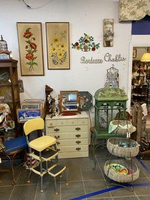 Vintage, mid-century furniture and decor