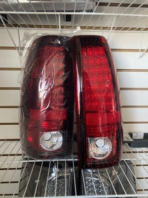 03-06 Silverado Red/Clear LED tail lights