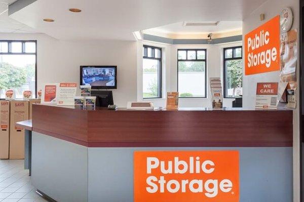 Public Storage