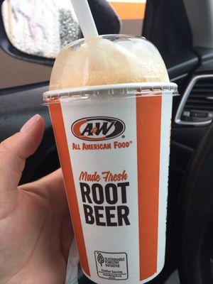 The fresh root beer float! It was sooooooo good