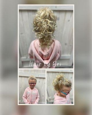 Flower girl wedding hair by Briana Treptau at Hair Architects Salon and Day Spa in Buffalo, MN.