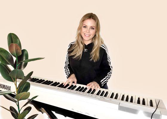 Kathrin Jakob - In-Home Voice & Piano Lessons