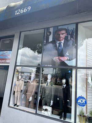 NF Fashion Suits & Tuxedos