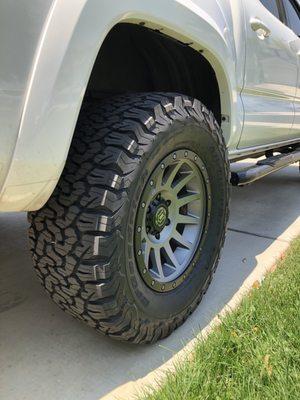 33" BFG tires on new 17" ICON wheels