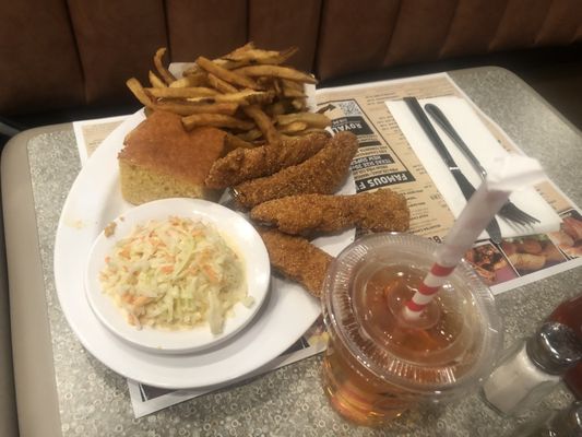 Kids meal tenders & apple juice