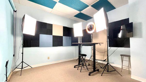 Our taping rooms feature sound absorption, 5-point lighting, HD cameras, video playback, multiple backdrops, and space to rock your audition