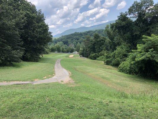 this is number 18, a 190 yard par 3 finishing hole, don't be long or you take out a windshield