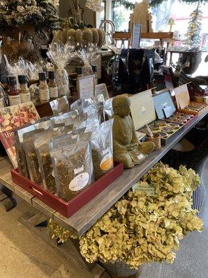 Gourmet loose organic teas, organic vegan salts, vegan organic drinking chocolates and More!