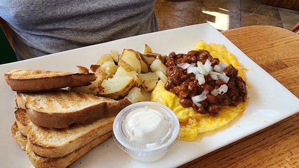 Chili and cheese omlete