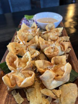 Crab rangoons