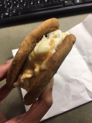 Vanilla caramel ice cream sandwich