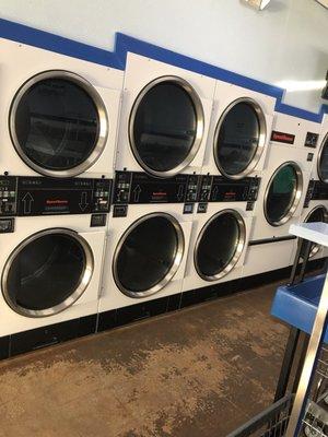 Deltona Plaza Laundry