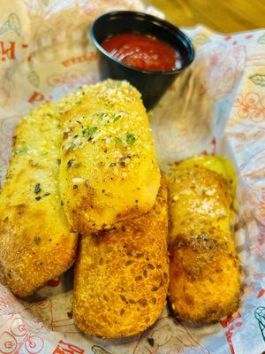 Complimentary Garlic Bread...so delicious!