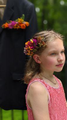 Locally grown hair clip