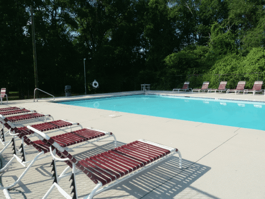 Swimming Pool & Relaxing Deck