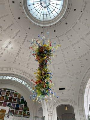 The Chihuly hanging in the main concourse.