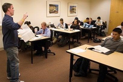 A Veritas Prep instructor leads a recent Los Angeles GMAT prep course