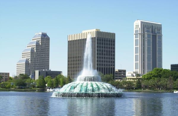 Downtown Lake Eola fountain