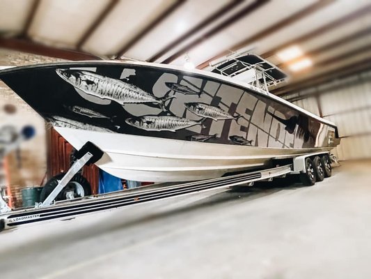 Thinking about getting your boat wrapped?
We've got you covered