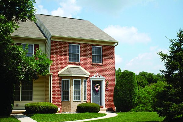 Exterior of our Piccadilly Square Apartments featuring beautiful brick detailing.