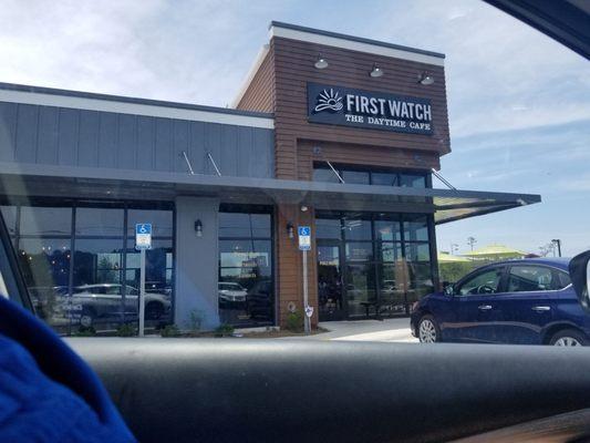 First Watch has plenty if parking, inside and outside dinning.