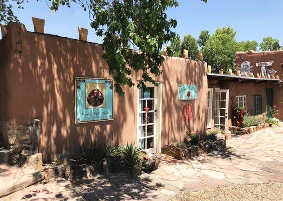 821 Canyon Road Santa Fe, NM 87501