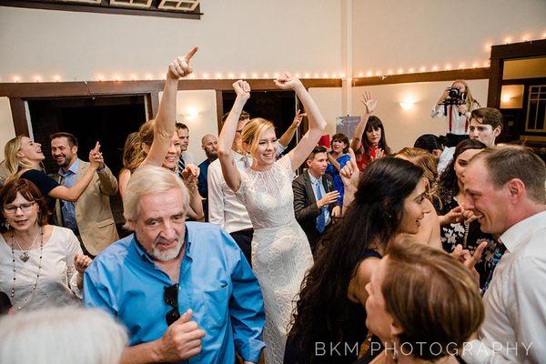 Women's Twentieth Century Club Eagle Rock Wedding photographed by BKM Photography.