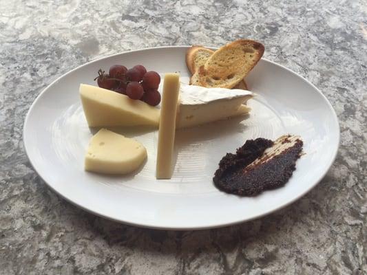 I lived the cheese plate.