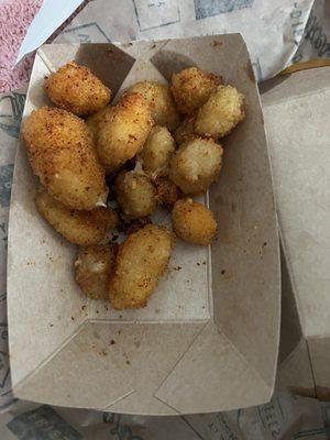 "FULL SIZE FRIED CHEESE CURDS" $11 !!!! For 5 cheese curds. I would hate to see what the half order looks like lol