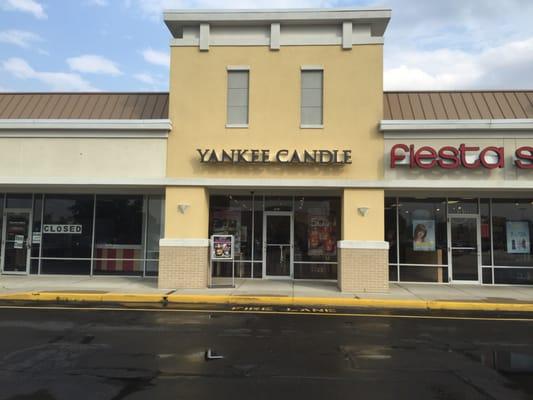 New store open in Springfield.