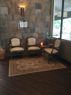 Peaceful, relaxing waiting area... Definitely a nice way to reward myself and my body.