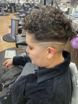 Brush fade with lines