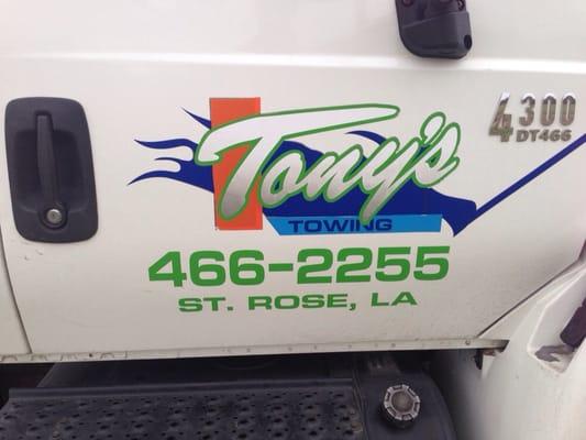 Tony's Towing