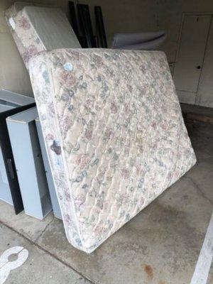 Mattresses and home furniture debris to be removed