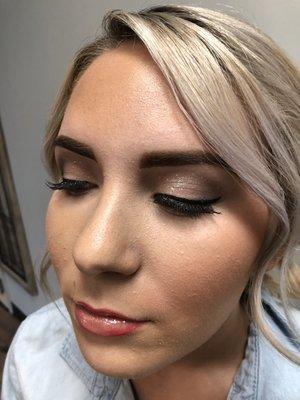 Air brush makeup