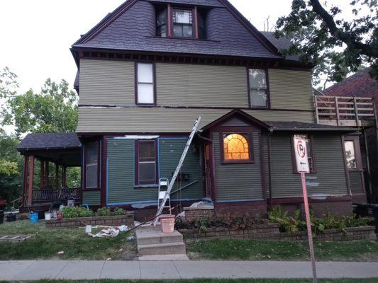 Exterior painter